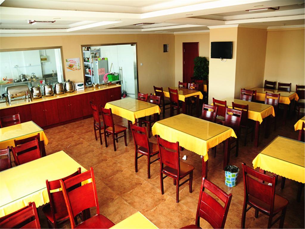 Greentree Inn Zhejiang Jiaxing West Zhongshan Road Vintage Car Building Express Hotel Exterior photo