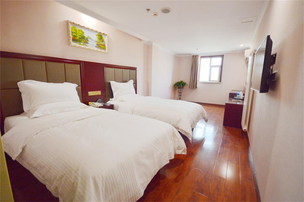 Greentree Inn Zhejiang Jiaxing West Zhongshan Road Vintage Car Building Express Hotel Exterior photo